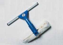 Ambi-Window-Squeegee---Washer-Red