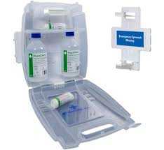 Evolution Eyewash Station Complete With Bracket 2 Bottle 2 Bandages